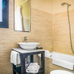 Regaliki Vila *